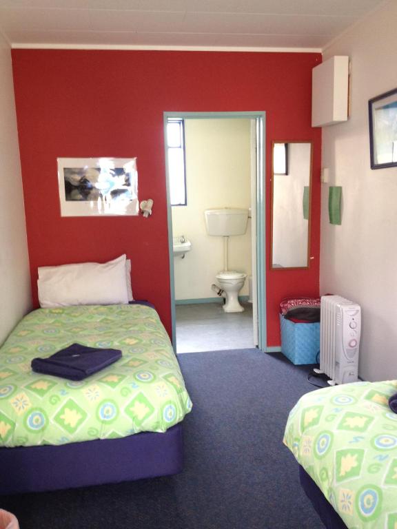 twin with ensuite